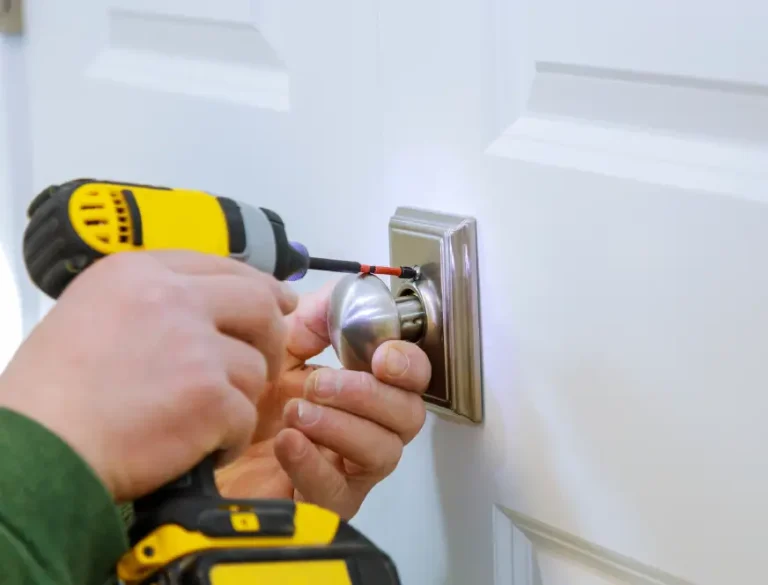 locksmith-install-the-door-dummy-lock-in-house-2025-04-03-20-06-14-utc.webp
